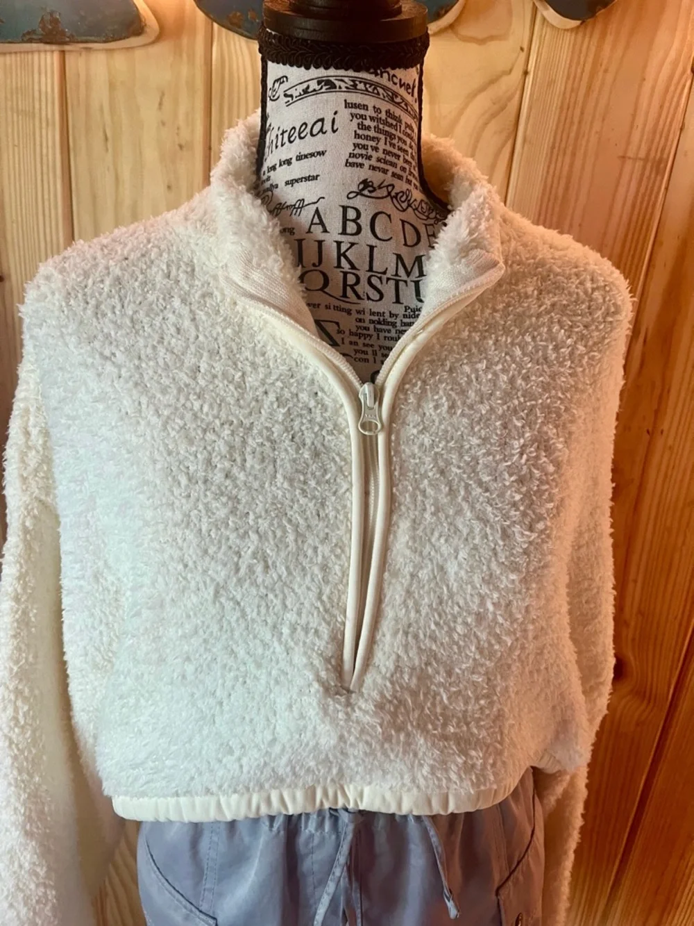 🔆☀️🌸SKIMS Cozy Cropped Half-Zip Pullover in Bone🌸☀️🔆 - Picture 7 of 16